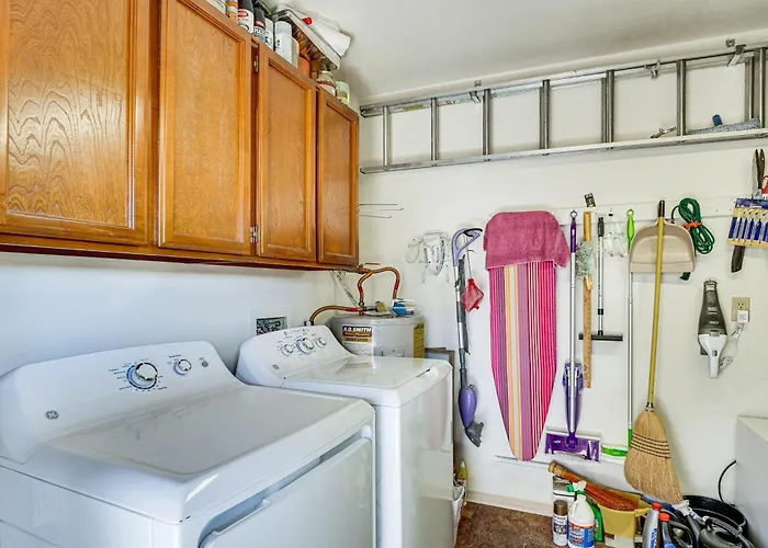 Modern Comfort In Vintage Green Valley | 2 Bikes * Green Valley
