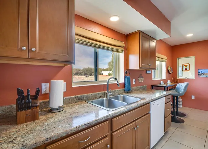 Modern Comfort In Vintage Green Valley | 2 Bikes Green Valley